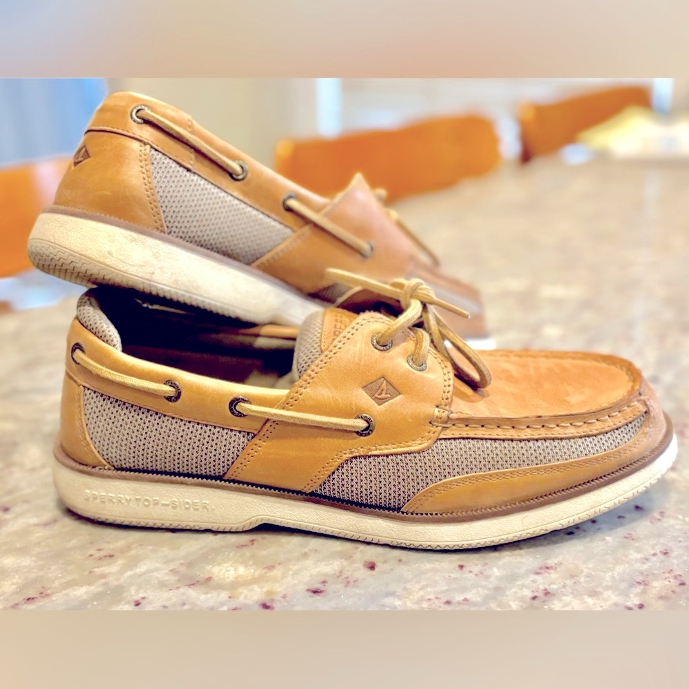 Men’s Sperry Surveyor boat shoes, size 11, gently worn